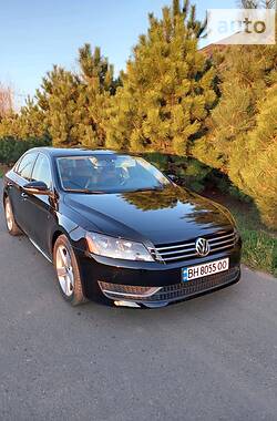 Седан Volkswagen Passat 2011 в Одессе