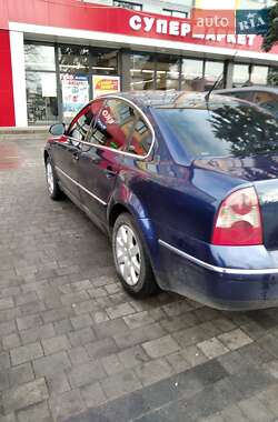 Седан Volkswagen Passat 2004 в 