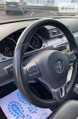 Универсал Volkswagen Passat 2012 в Луцке