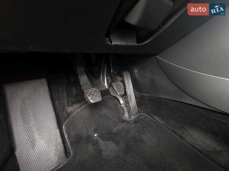 Универсал Volkswagen Passat 2012 в Хмельницком