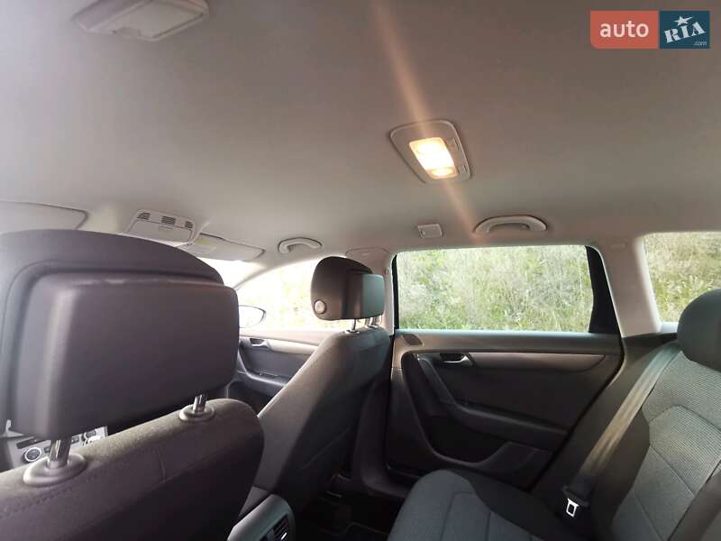 Универсал Volkswagen Passat 2012 в Хмельницком