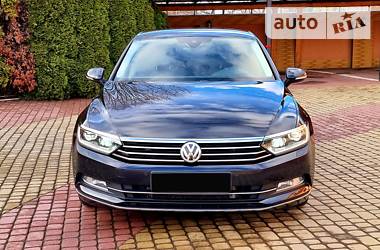 Седан Volkswagen Passat 2017 в Мукачевому