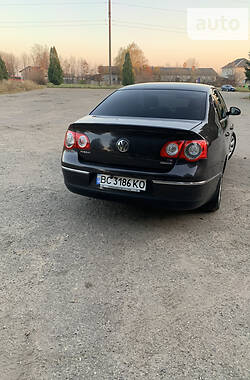 Седан Volkswagen Passat 2009 в Дрогобыче