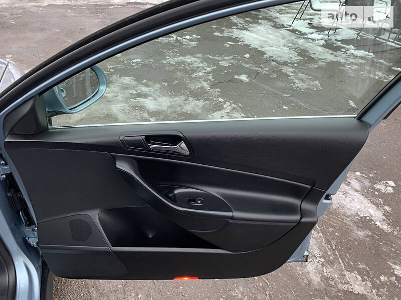 Универсал Volkswagen Passat 2007 в Львове