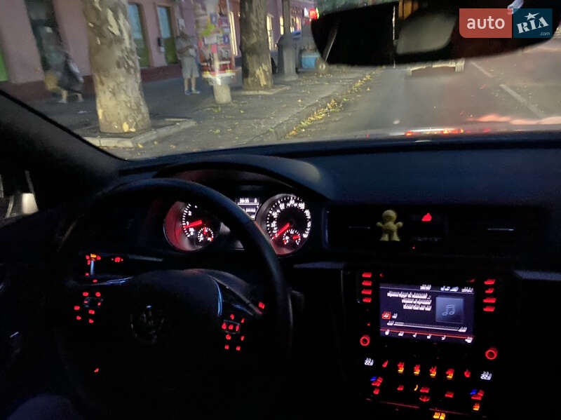 Седан Volkswagen Passat 2018 в Одессе