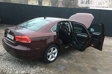 Седан Volkswagen Passat 2013 в Киеве