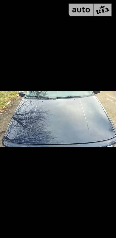 Седан Volkswagen Passat 1989 в Кельменцях