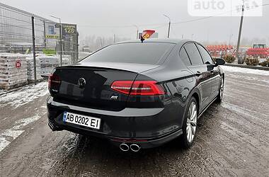 Седан Volkswagen Passat 2016 в 