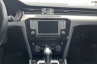 Седан Volkswagen Passat 2016 в 