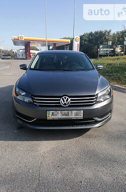 Седан Volkswagen Passat 2012 в Запорожье