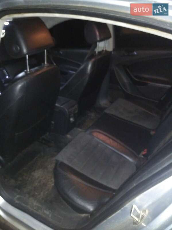 Седан Volkswagen Passat 2006 в Смеле