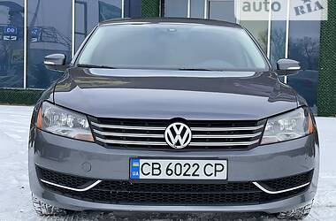 Седан Volkswagen Passat 2012 в Києві