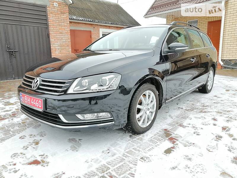 Універсал Volkswagen Passat 2012 в Луцьку