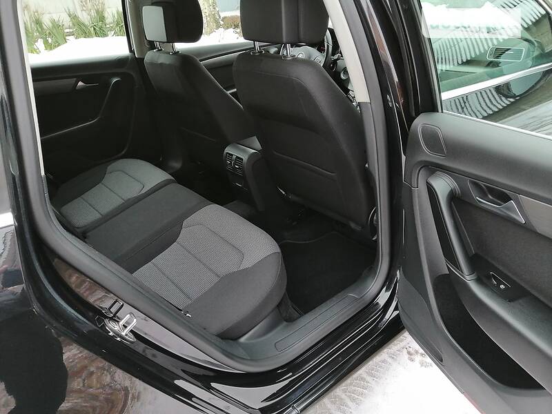 Універсал Volkswagen Passat 2012 в Луцьку