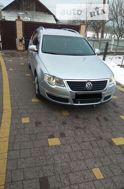 Универсал Volkswagen Passat 2009 в Бориславе