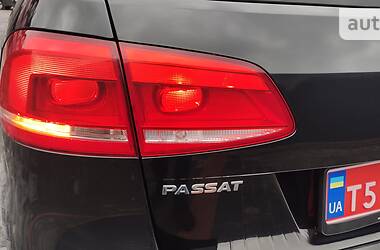 Универсал Volkswagen Passat 2012 в Дрогобыче