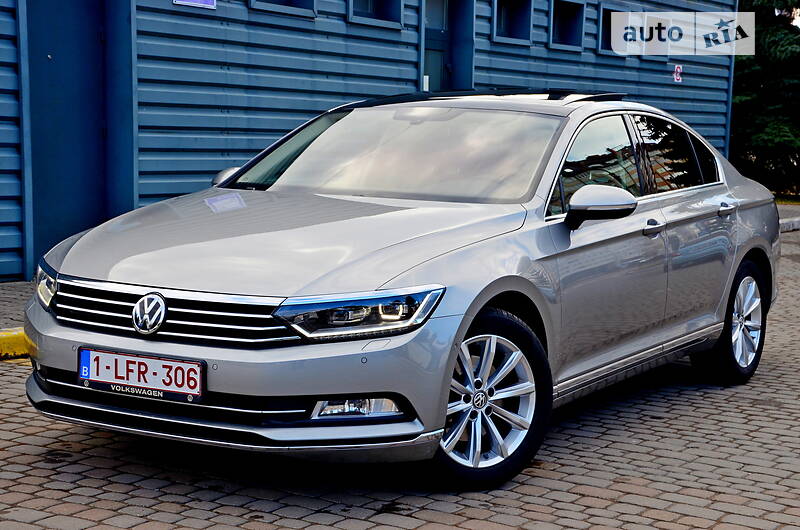 Седан Volkswagen Passat 2015 в Ивано-Франковске