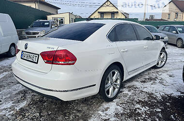 Седан Volkswagen Passat 2015 в Кропивницком