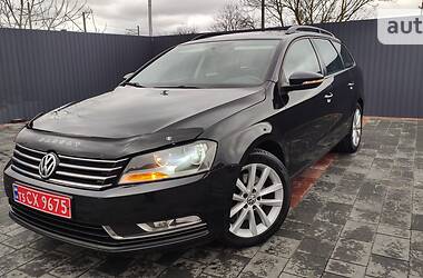 Универсал Volkswagen Passat 2012 в Дрогобыче