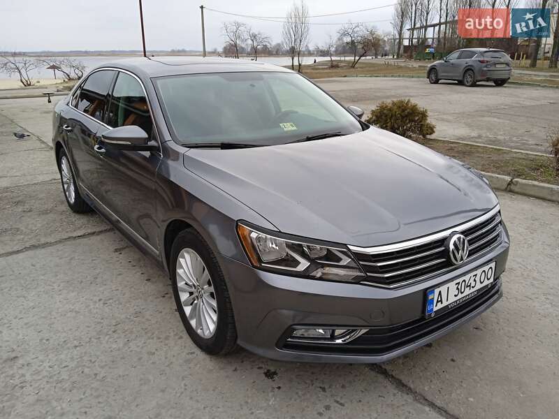 Седан Volkswagen Passat 2015 в Киеве