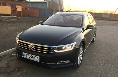 Універсал Volkswagen Passat 2015 в Дніпрі