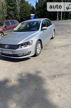 Седан Volkswagen Passat 2012 в Немирове