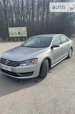 Седан Volkswagen Passat 2012 в Виннице