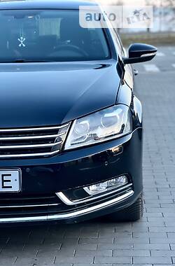 Седан Volkswagen Passat 2012 в Одессе