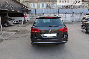 Универсал Volkswagen Passat 2012 в Херсоне