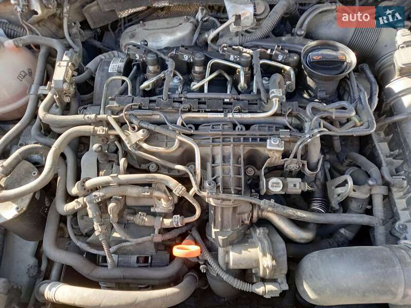 Универсал Volkswagen Passat 2012 в Киеве фото 22 Универсал Volkswagen Passat 2012 в Киеве