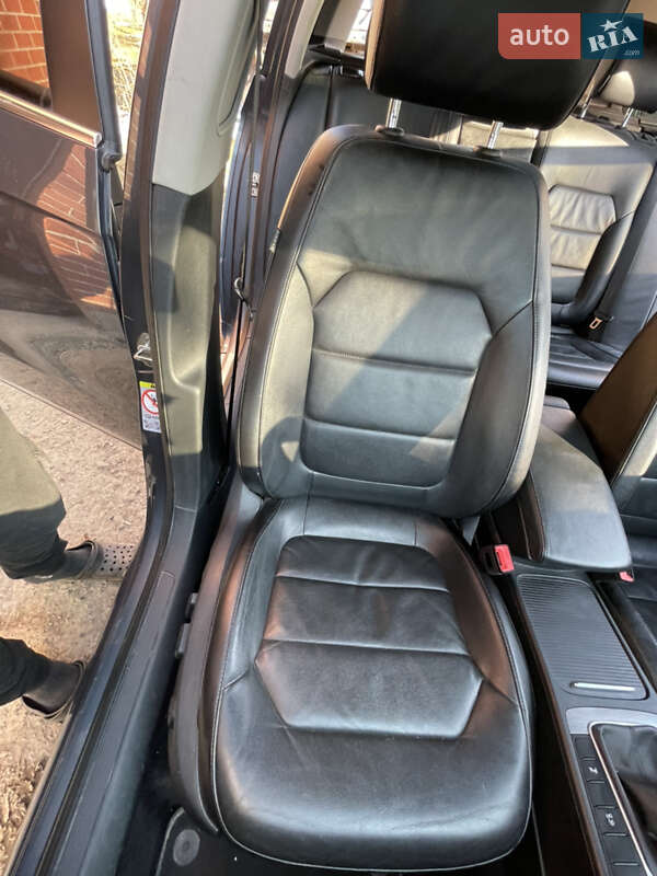 Универсал Volkswagen Passat 2013 в Богородчанах