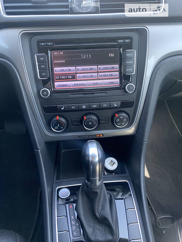 Седан Volkswagen Passat 2015 в Хмельницком