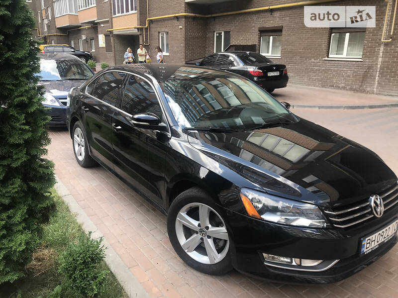 Седан Volkswagen Passat 2015 в Хмельницком