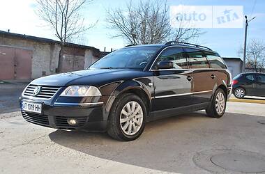 Универсал Volkswagen Passat 2003 в Калуше