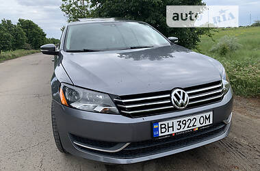 Седан Volkswagen Passat 2013 в Одесі