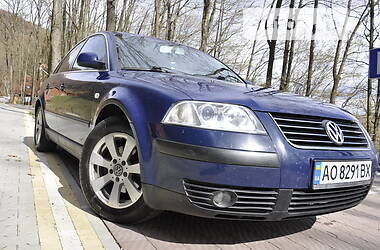 Седан Volkswagen Passat 2001 в Сваляве