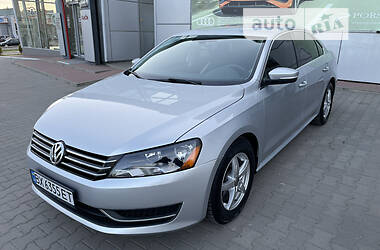 Седан Volkswagen Passat 2013 в Хмельницком