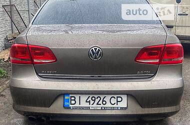 Седан Volkswagen Passat 2011 в Ирпене