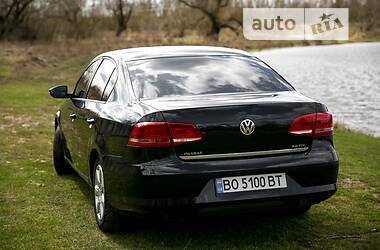 Седан Volkswagen Passat 2011 в 