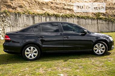 Седан Volkswagen Passat 2011 в 