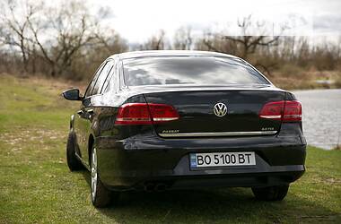 Седан Volkswagen Passat 2011 в 