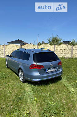 Универсал Volkswagen Passat 2011 в Луцке