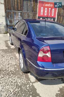 Седан Volkswagen Passat 2004 в 