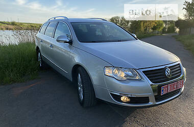 Універсал Volkswagen Passat 2009 в Луцьку