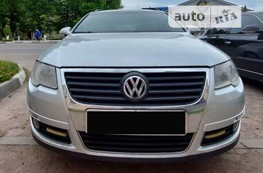 Универсал Volkswagen Passat 2007 в Тростянце