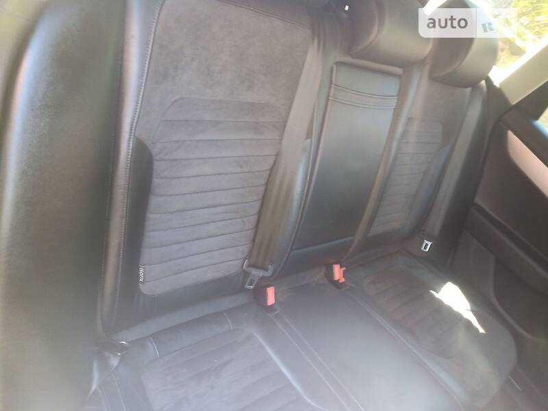 Универсал Volkswagen Passat 2011 в Старом Самборе