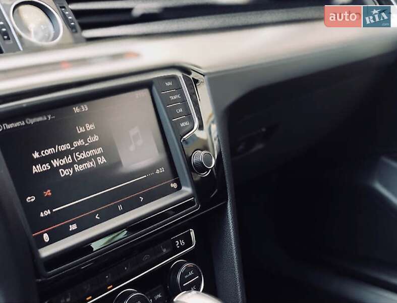 Универсал Volkswagen Passat 2015 в Ивано-Франковске