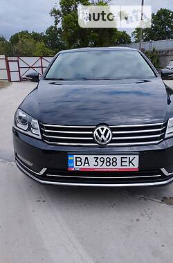 Седан Volkswagen Passat 2012 в 