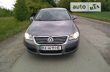 Седан Volkswagen Passat 2006 в Хмельницком