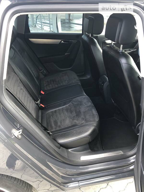 Универсал Volkswagen Passat 2012 в Стрые